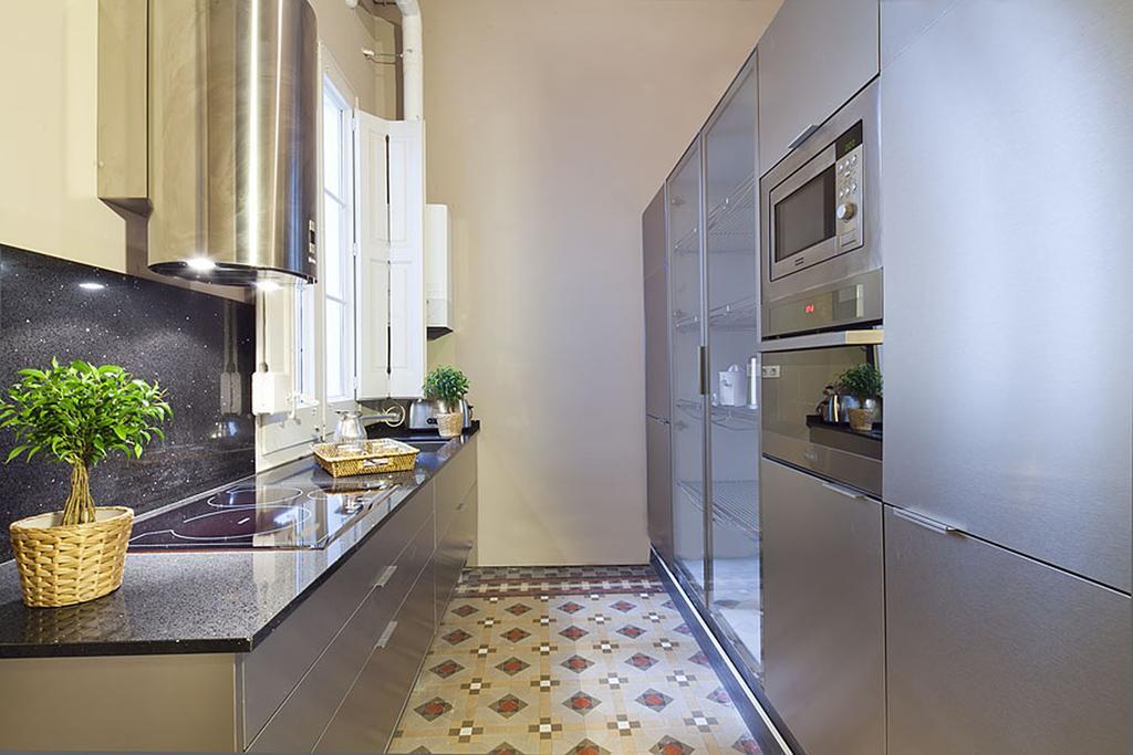 Apartment Barcelona Rentals - Rambla De Catalunya Center Dış mekan fotoğraf